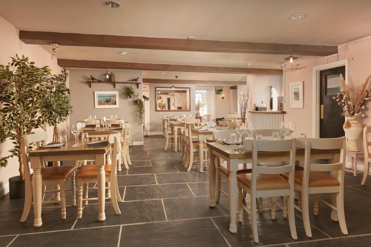 The White Hart Hotel Modbury ภายนอก รูปภาพ